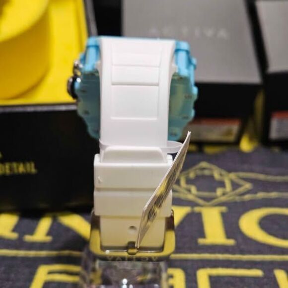 Activa x Invicta ACW2305-016 Chronograph Gradient Blue Watch - Picture 6 of 7